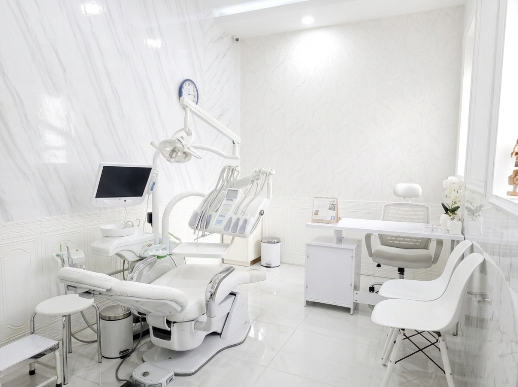 Ruang perawatan di klinik Lala Dentist